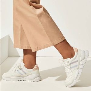 Striped lace-up front chunky sole trainers